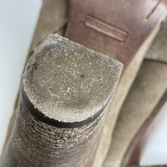 Vince Camuto Suede Laser Cut Ankle Booties Grey Wooden Heel Perforated Size 9 - Picture 13 of 16